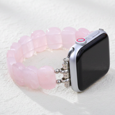 やわらかい淡紅色の石英伸縮式Apple Watchバンド