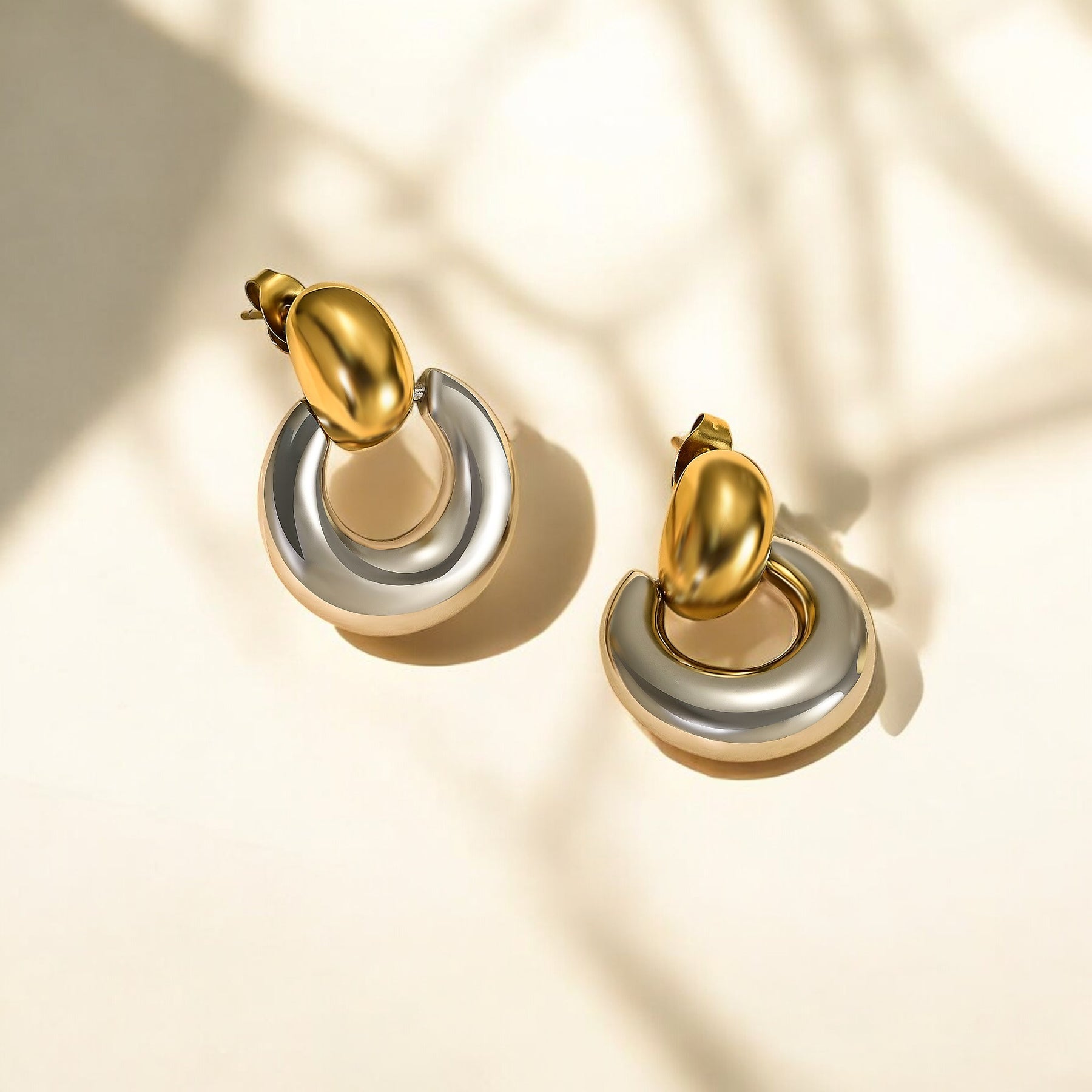 エクリプス ハーモニー フープ ピアス