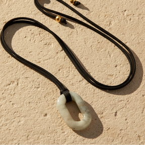 スエード ラブラドライト セレニティ ネックレス