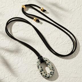 スエード ターコイズ セレニティ ネックレス