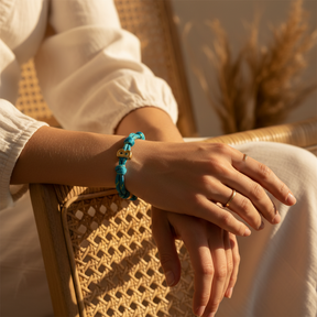 結び目のイニシャル Bracelets