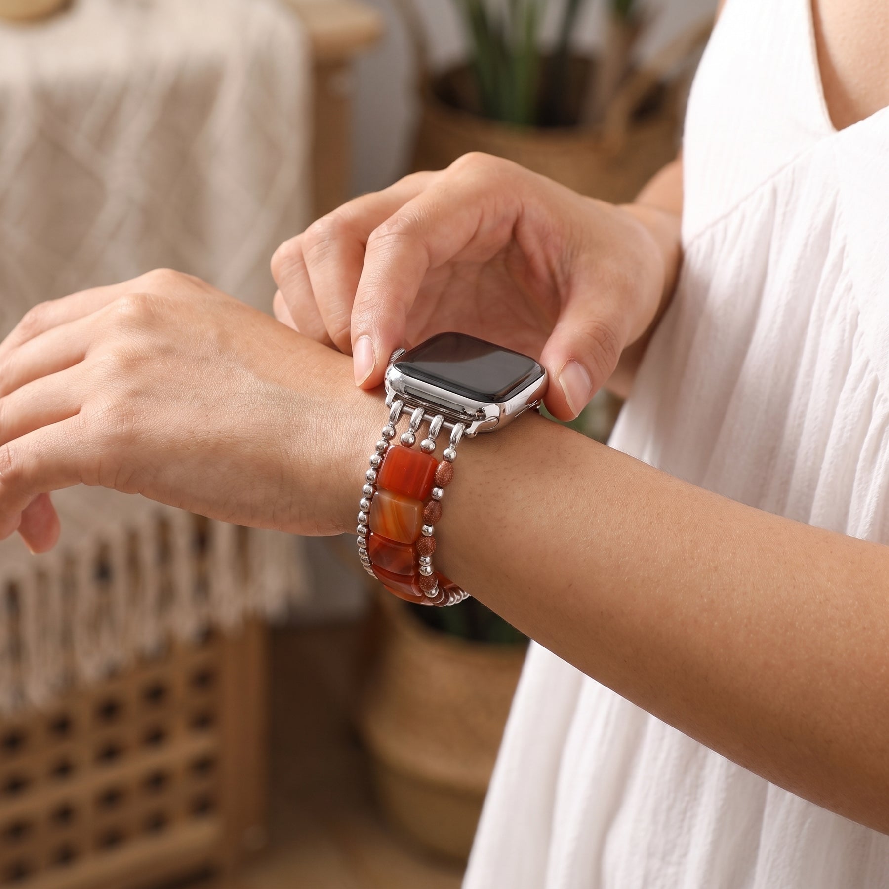 「Fierce Grace」タイガーアイ ストレッチ Apple Watch ストラップ シルバー